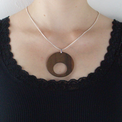 Halskette circulo en circulo